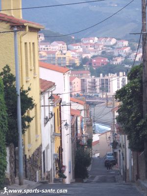 Photo des maisons de Banyuls sur la colline